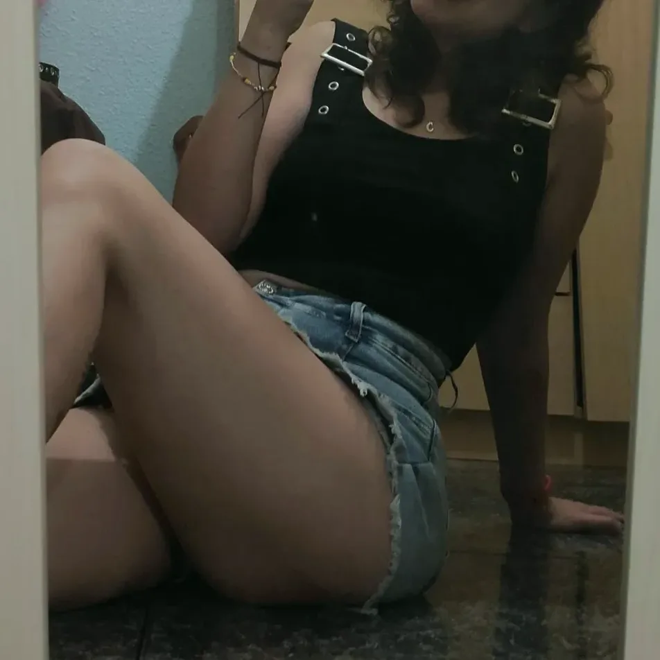 Abril, 32 años