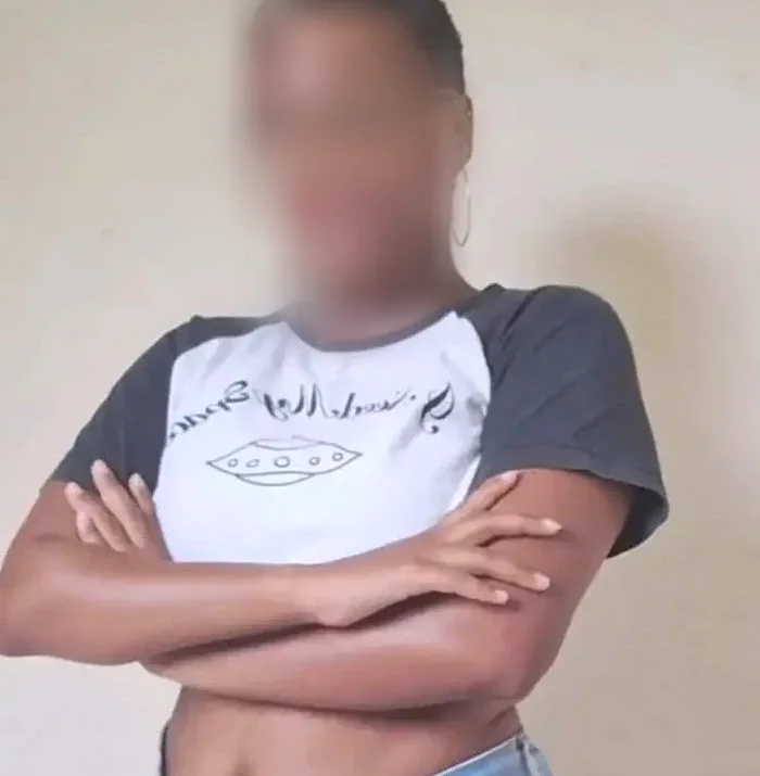 Amina, 27 años